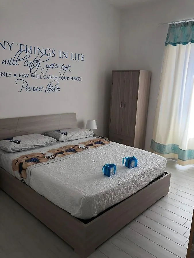 לינה וארוחת בוקר לה מדלנה B&B Isola Mia איטליה