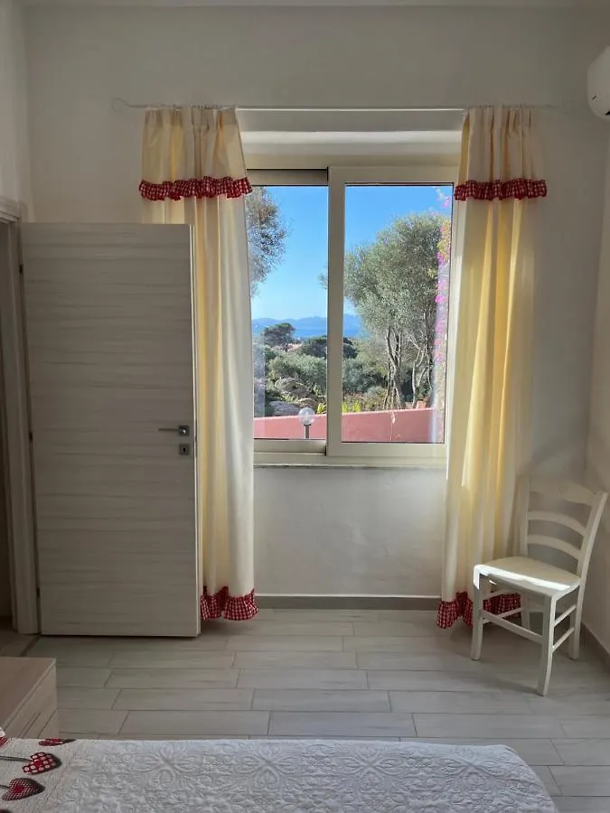 לינה וארוחת בוקר לה מדלנה B&B Isola Mia איטליה