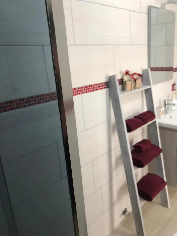 לינה וארוחת בוקר לה מדלנה B&B Isola Mia