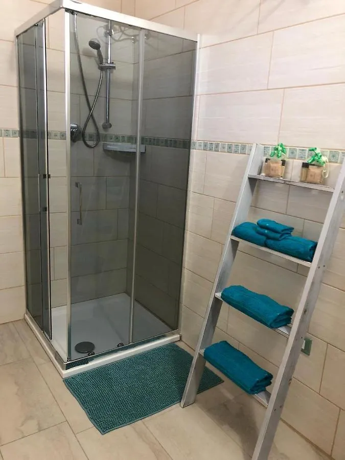 לינה וארוחת בוקר לה מדלנה B&B Isola Mia