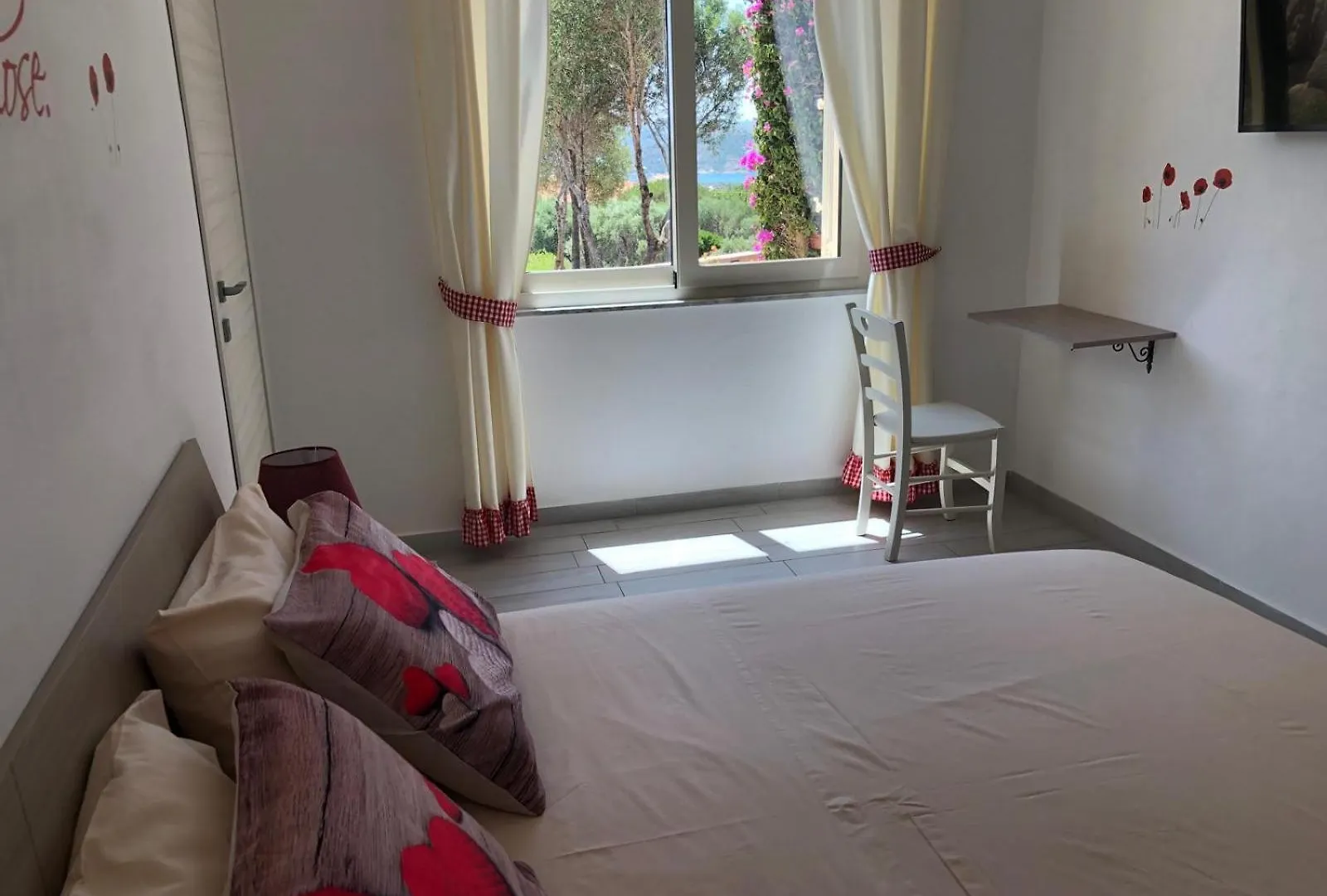 B&B Isola Mia La Maddalena  Bed and breakfast La Maddalena (Sassari)